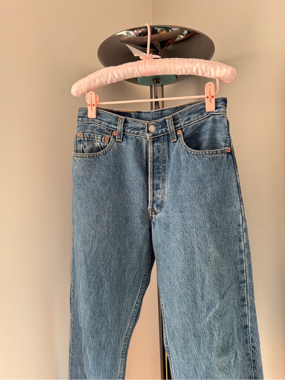 Levi Mid Wash 501
